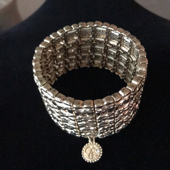 Jessica Simpson Jewelry - Jessica Simpson stretch bracket gold tone